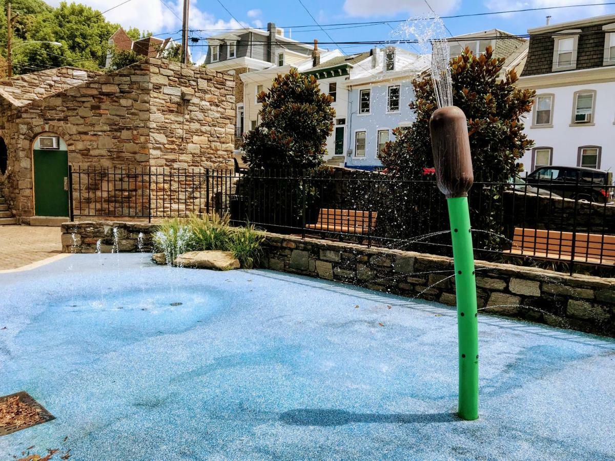 Hideaway On Hermit Street - Walk To Main Street Manayunk フィラデルフィア エクステリア 写真